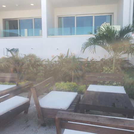 Malaki Hotel Los Ayala Bagian luar foto